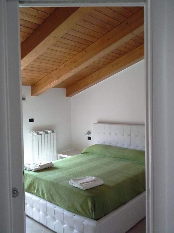 Casa Vacanze The Flea'S Home Fondi Room photo
